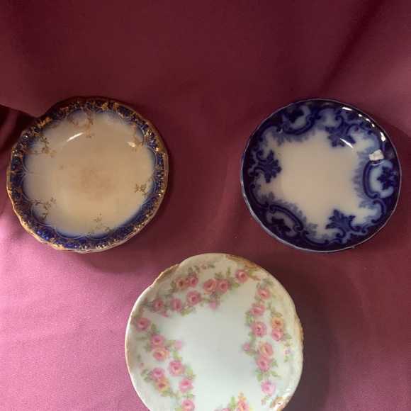 Antique butter pats... 2 Flow blue and 1 Limoges - Picture 2 of 3